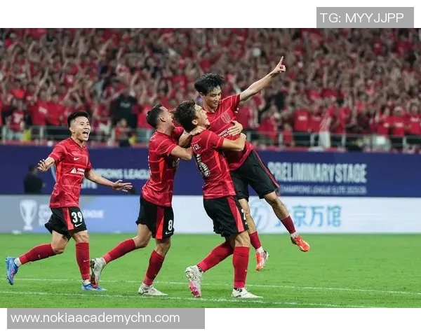 赛后分析:成都足球队与武汉足球队在比赛中的战术灵活性与应变能力探讨 赛后分析:成都足球队与武汉足球队在比赛中的战术灵活性与应变能力探讨